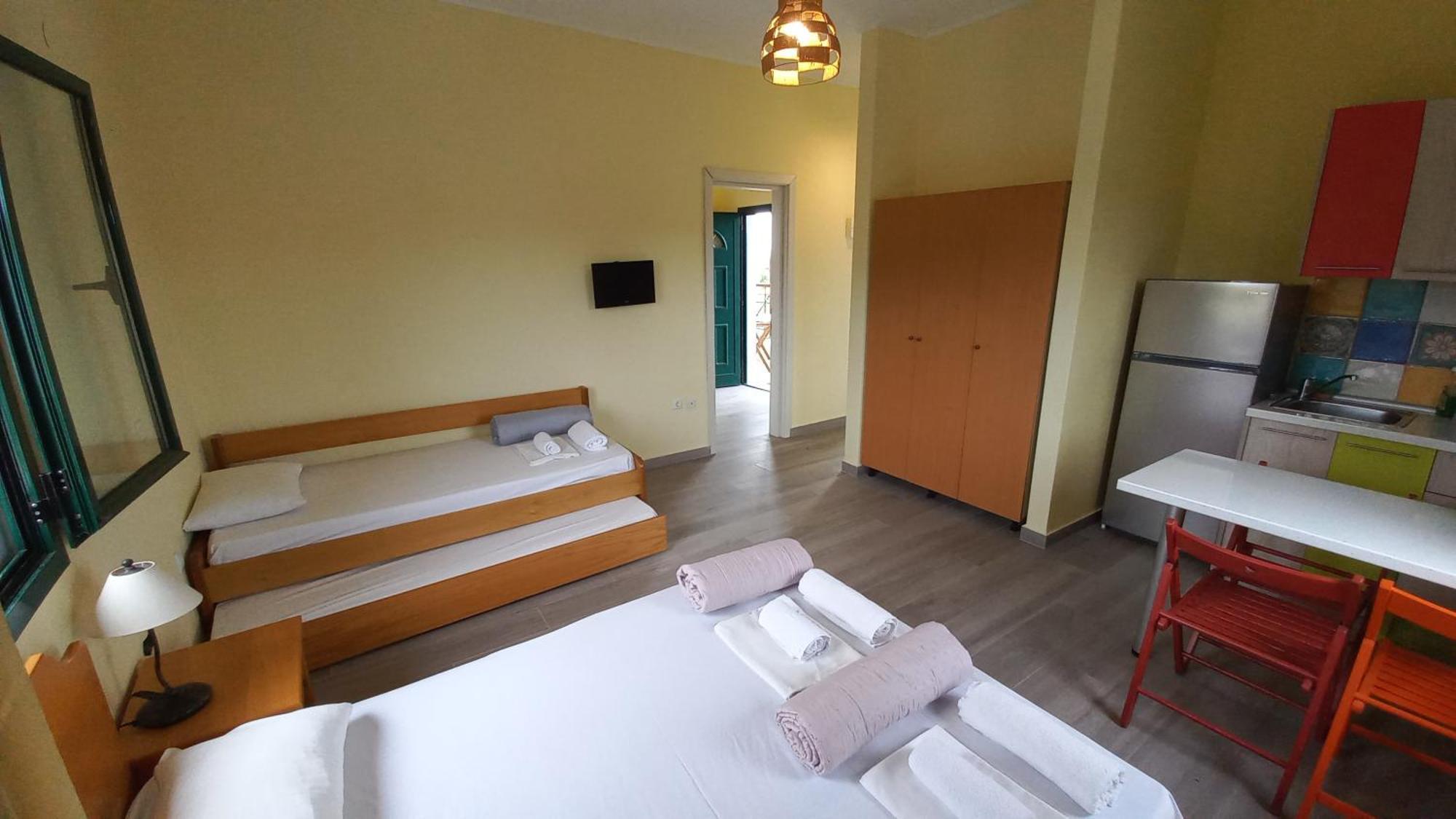 Sapfo Beach Studios Nikiti  Exterior foto